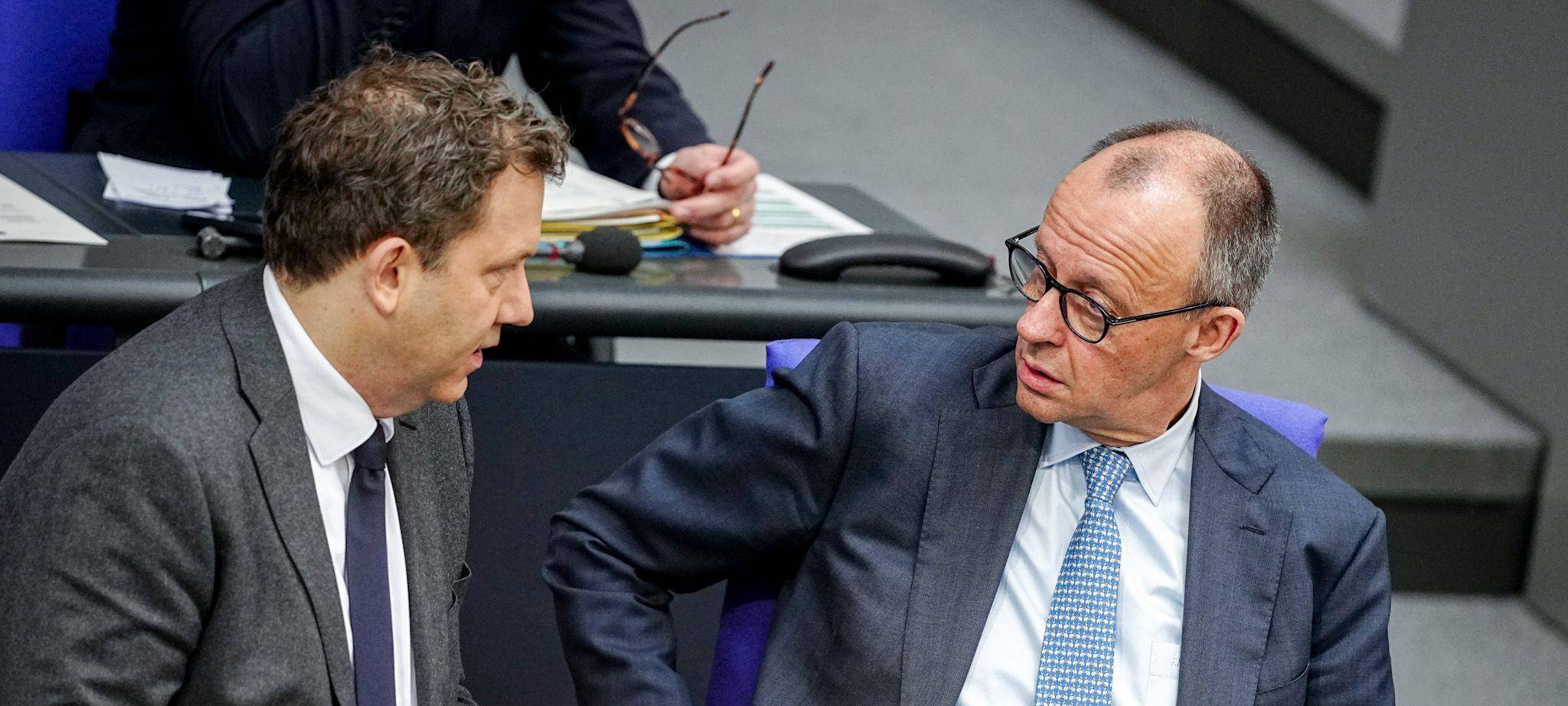 Finanzminister Klingbeil und Bundeskanzler Merz