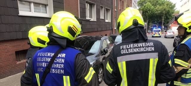 Gelsenkirchen: Feuerwehreinsatz wegen stinkender Pfütze