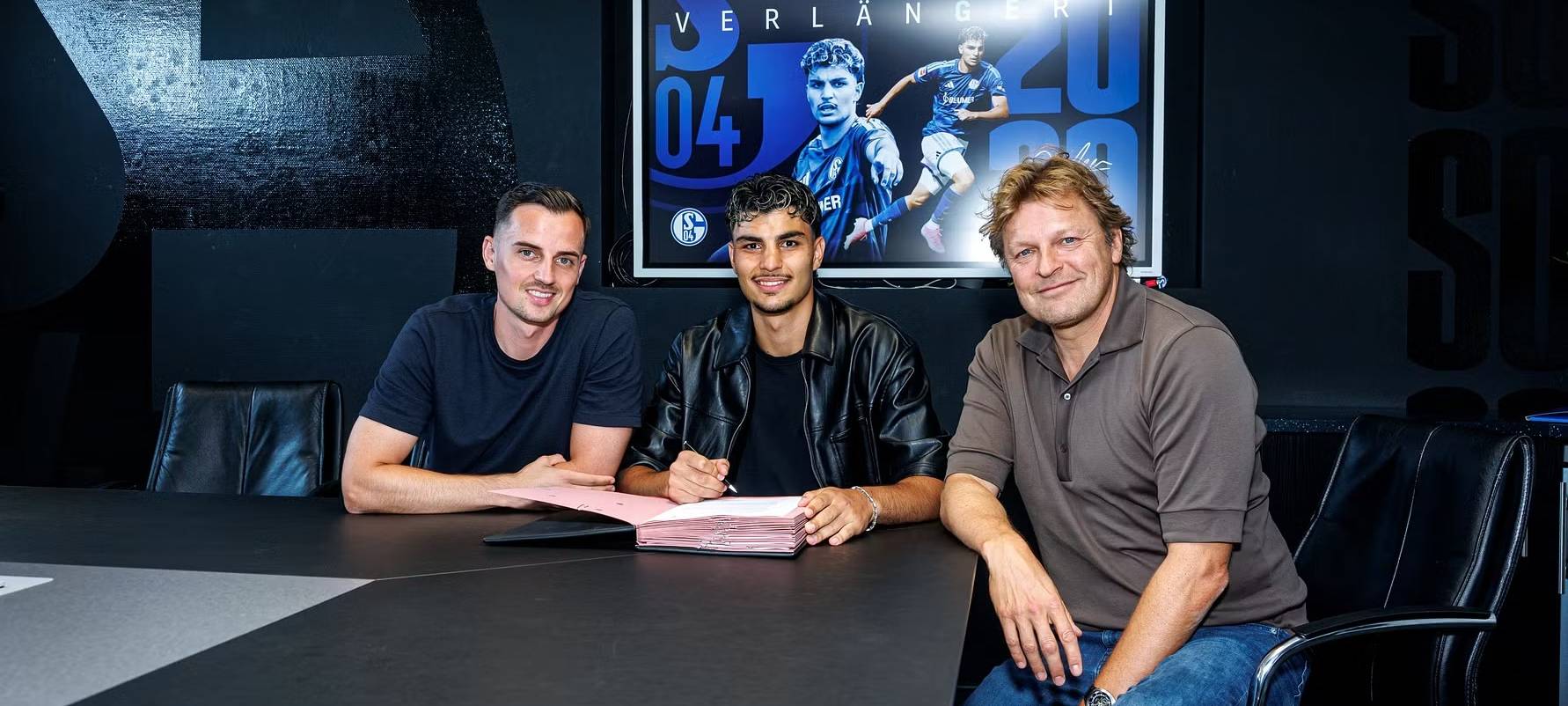 Schalke bindet Mertcan Ayhan langfristig