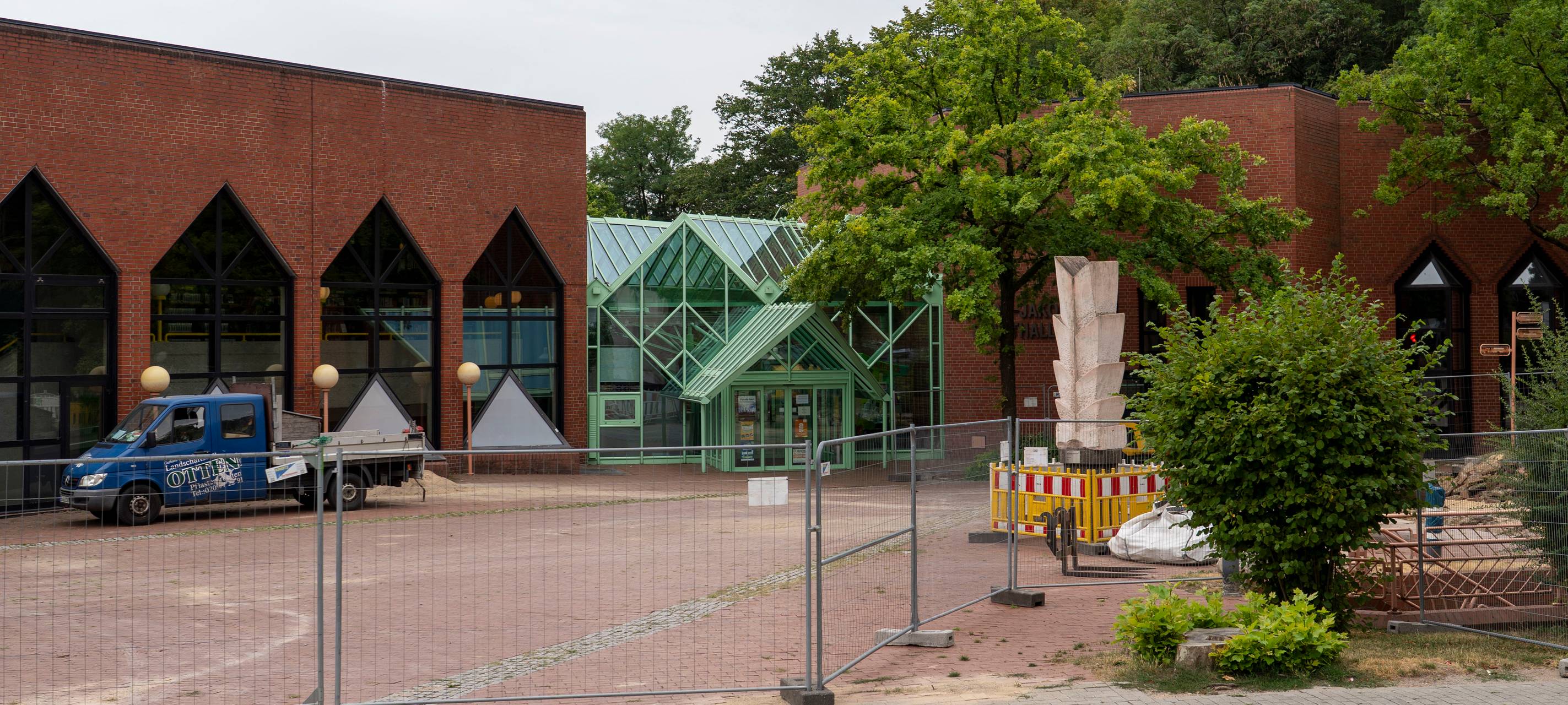 Gladbeck: Neugestaltung von Stadthallen-Vorplatz gestartet