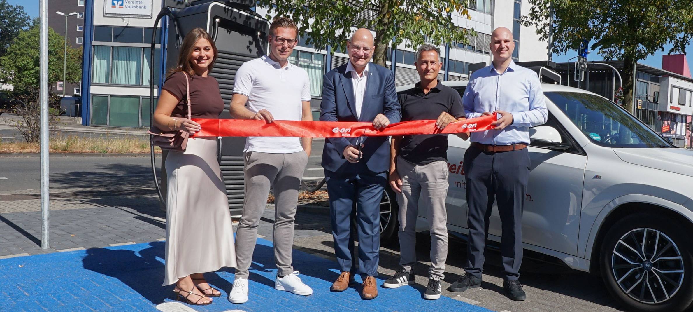 Bottrop: E-Ladesäulen an der A42-Auffahrt