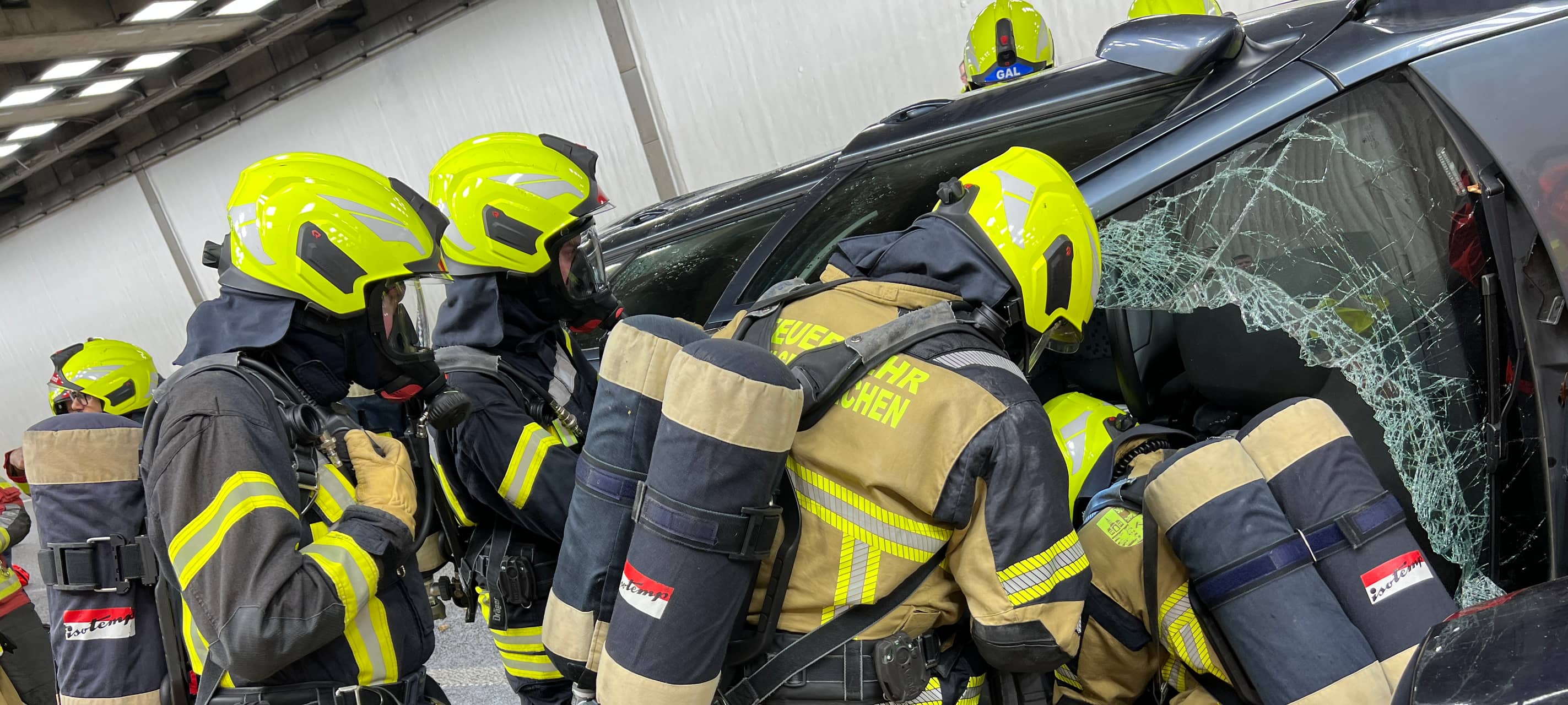A2 in Gelsenkirchen: Feuerwehr probt Ernstfall im Tunnel