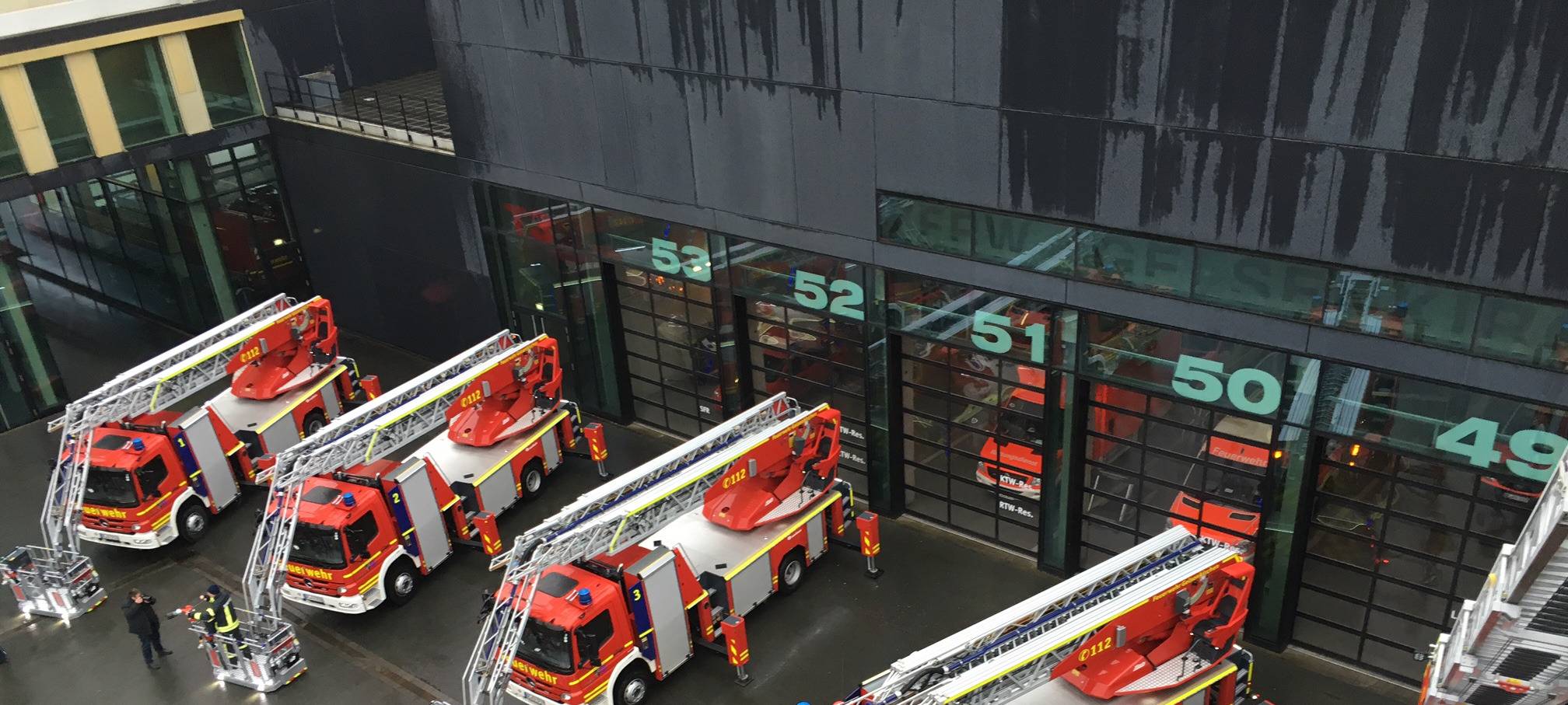Bild der Feuerwache in Gelsenkirchen mit Leiterwagen
