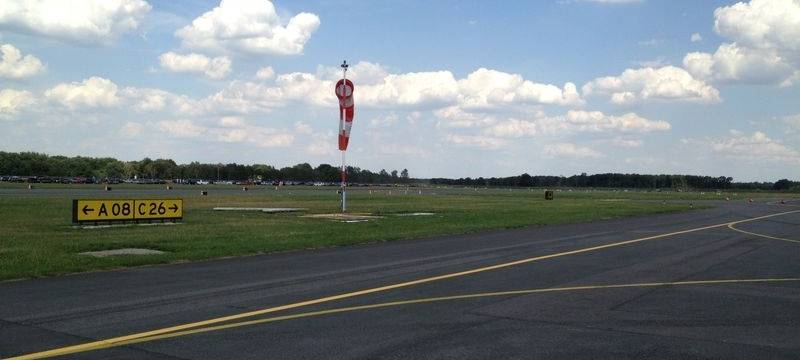 Flugplatz Schwarze Heide: Kunstflieger stoßen zusammen