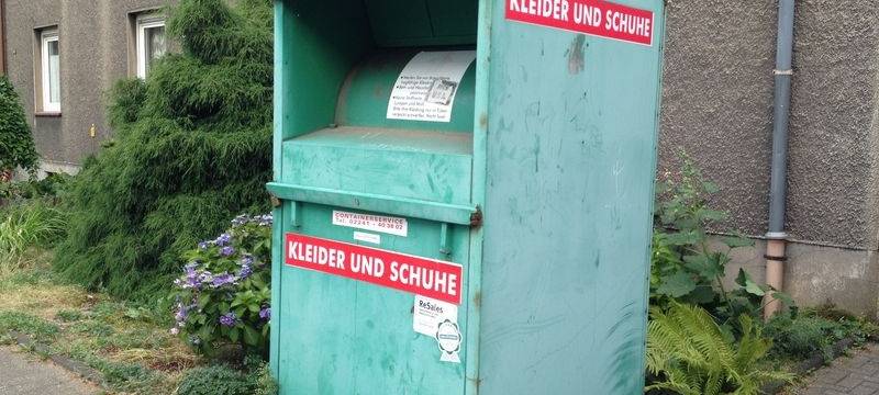 Serie von Altkleidercontainerbränden