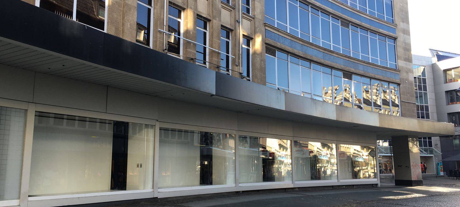 Netto-Ausbau im ehemaligen Bottroper Karstadt-Haus startet