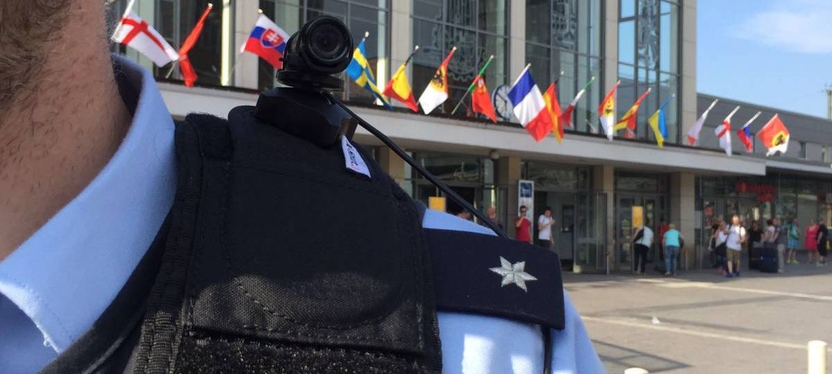 Polizisten bei uns üben den Einsatz mit Bodycams