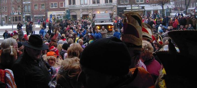 Pünktlich um 11:11 Uhr haben die Jecken auch in Gladbeck das Rathaus gestürmt