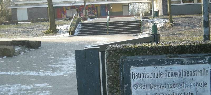 Gelsenkirchen: Hakenkreuze an Schule gesprüht