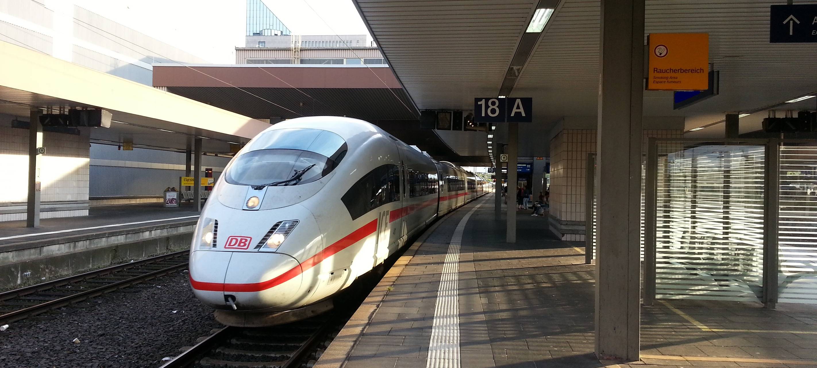 Maskenpflicht im Fernverkehr fällt weg