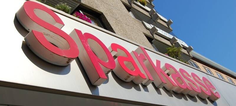 Gelsenkirchen: Sieben Sparkassen-Filialen haben wieder länger geöffnet