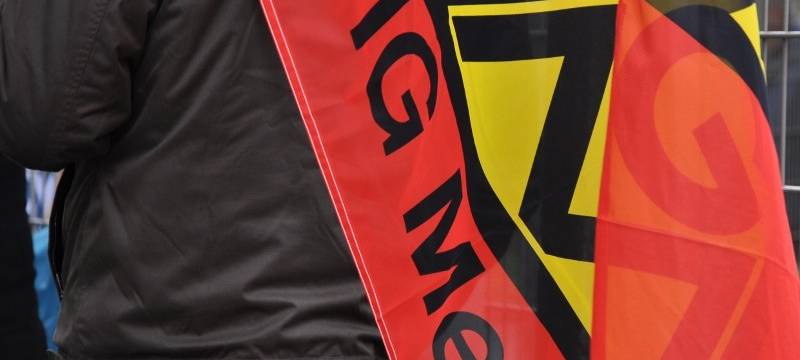 Metaller aus Gelsenkirchen streiken im "Autokino"