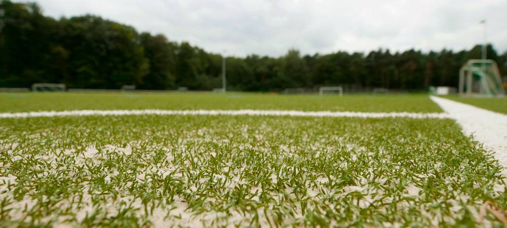 Neuer Kunstrasenplatz am Gelsenkirchener Jahnstadion
