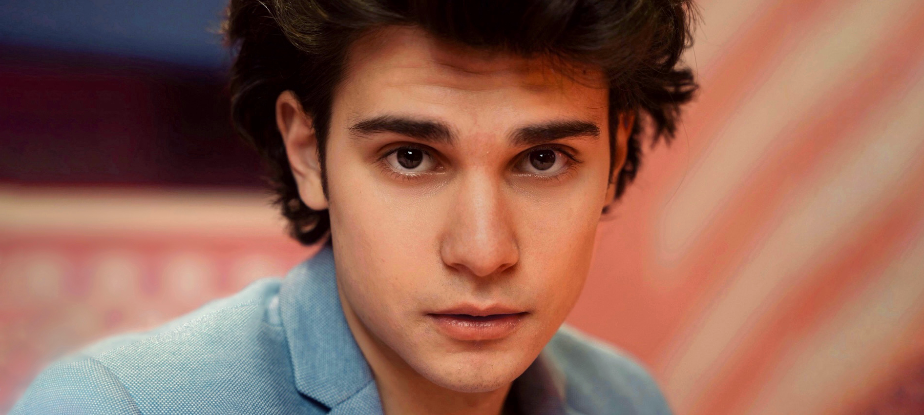 "Make Rock Pop Again!" mit Aris Valentino in den Ruhrcharts