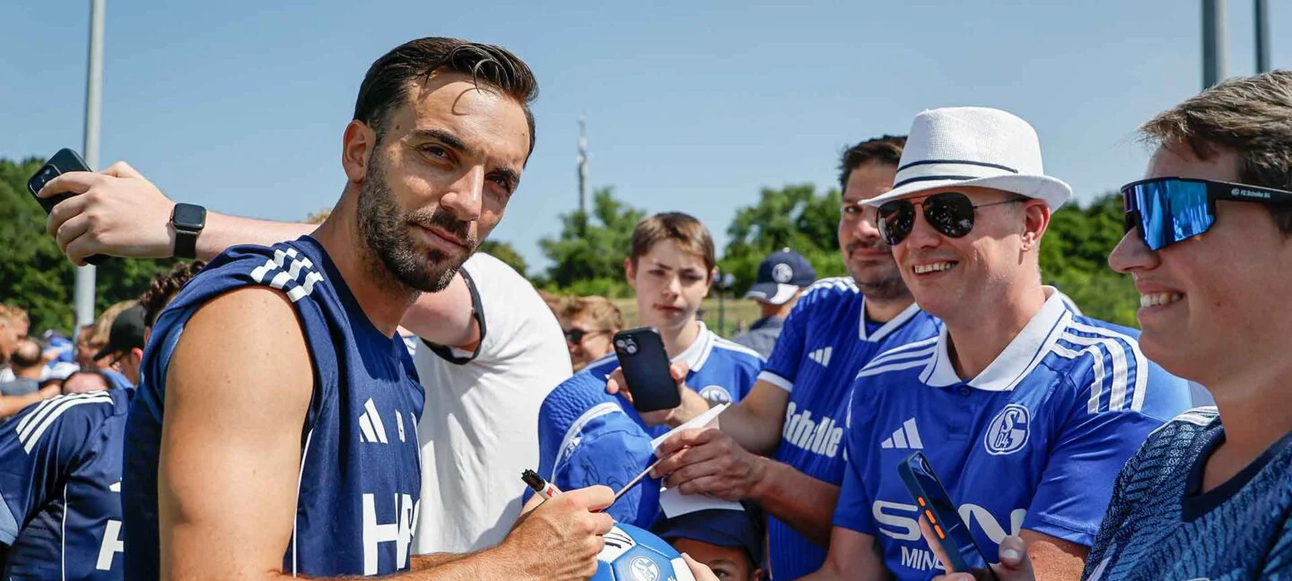 Großes Familienfest und erstes öffentliches Schalke-Training