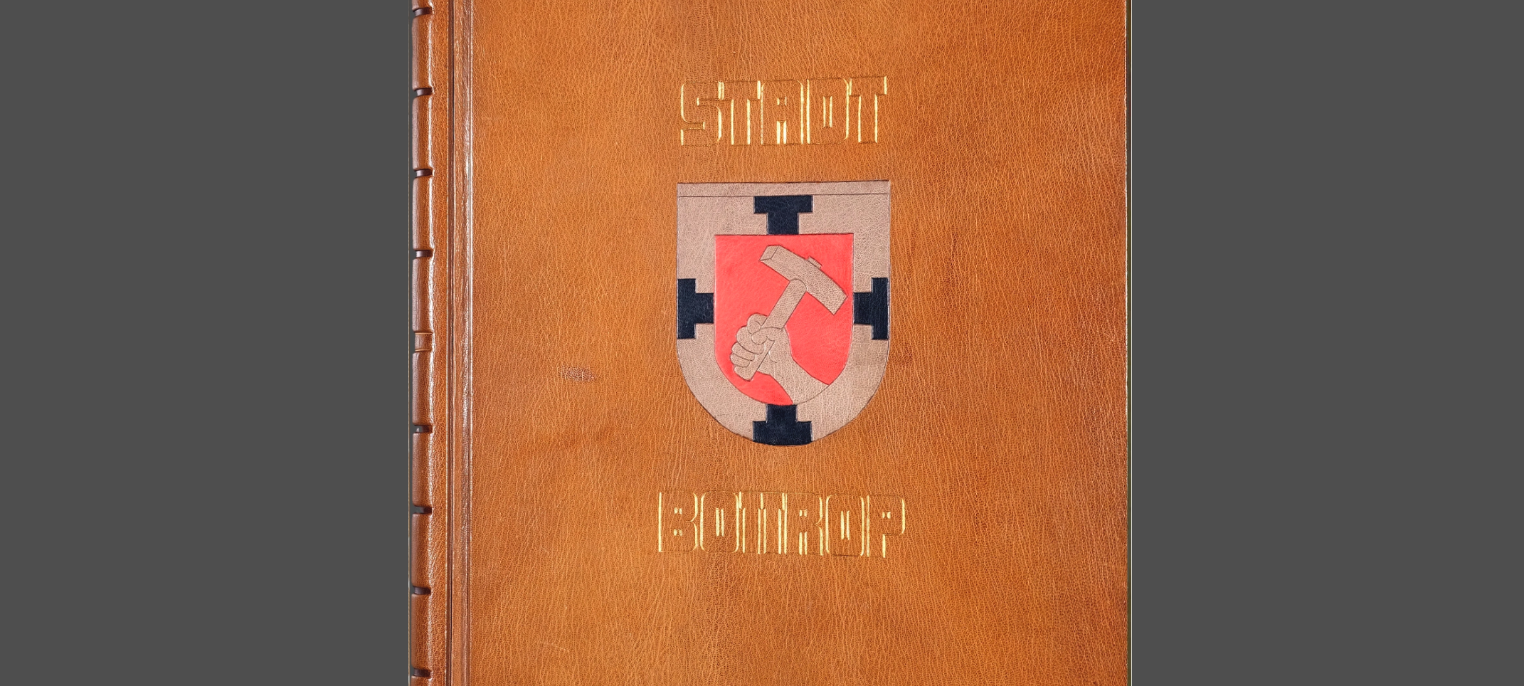 Bottrop veröffentlicht Goldenes Buch der Stadt online