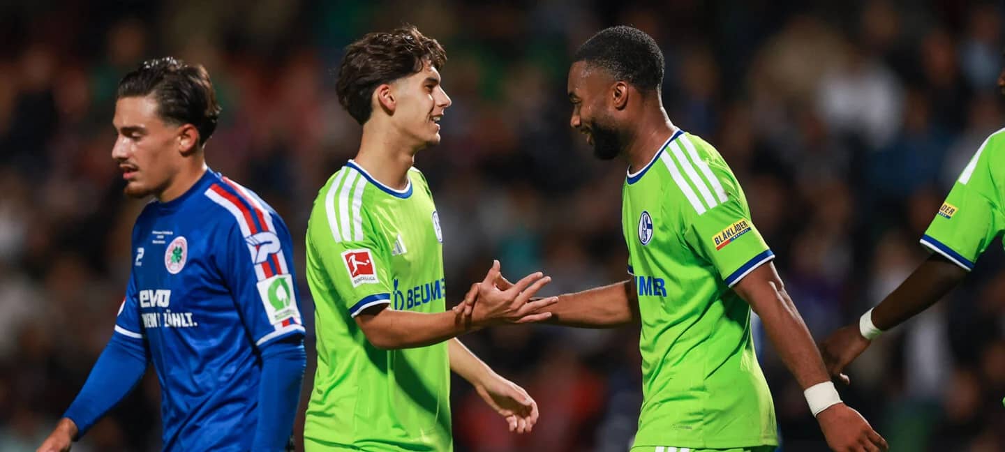 Schalke dreht Testspiel dank Sylla-Viererpack