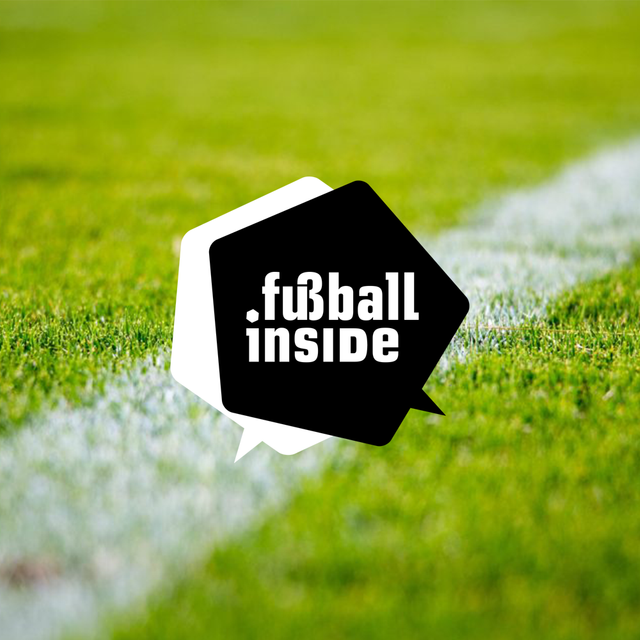 Fußball Inside Logo auf Rasenmotiv